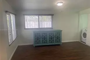 554 NE 74th St, Miami, FL 33138 - Photo 18