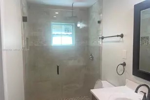 554 NE 74th St, Miami, FL 33138 - Photo 20