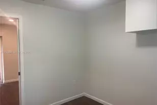 554 NE 74th St, Miami, FL 33138 - Photo 10