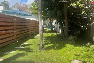 554 NE 74th St, Miami, FL 33138 - Photo 26