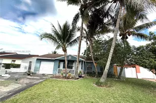 1020 SW 81st Terrace, North Lauderdale, FL 33068 - Photo 2