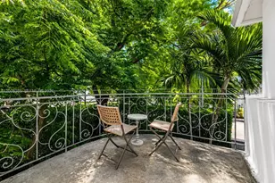 1005 9th St, Miami Beach, FL 33139 - Photo 2