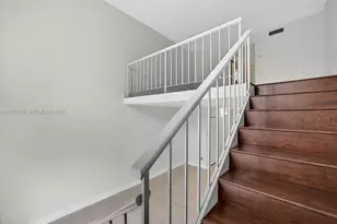 8550 SW 109th Ave, Miami, FL 33173 - Photo 14