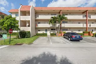 711 S Hollybrook Dr, Pembroke Pines, FL 33025 - Photo 4
