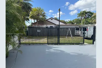1765 SW 21st St #3, Miami, FL 33145 - Photo 2