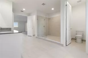 2391 SW 123rd Ter, Davie, FL 33325 - Photo 16