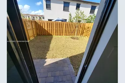 11935 SW 246th Ter, Miami, FL 33032 - Photo 8