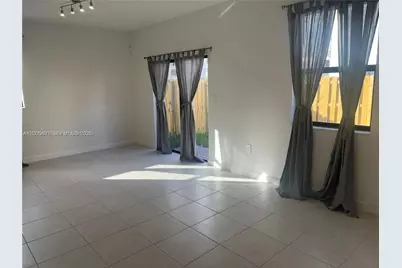 11935 SW 246th Ter, Miami, FL 33032 - Photo 4