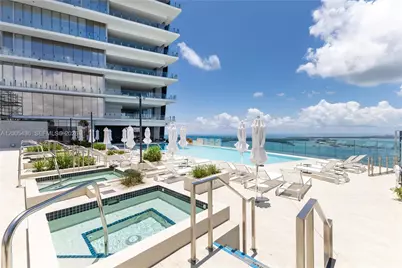 300 Biscayne Boulevard Way #2802E, Miami, FL 33131 - Photo 46