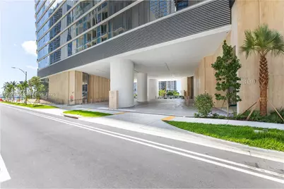 300 Biscayne Boulevard Way #2802E, Miami, FL 33131 - Photo 54