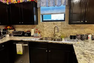 595 SE 33rd Terrace, Homestead, FL 33033 - Photo 2