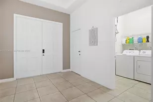 3518 W 86th Terrace, Hialeah, FL 33018 - Photo 24