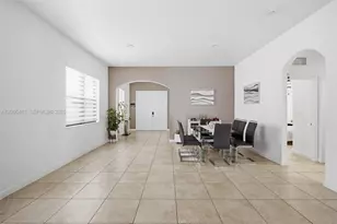 3518 W 86th Terrace, Hialeah, FL 33018 - Photo 8