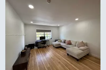 1520 McKinley St #206E, Hollywood, FL 33020 - Photo 8