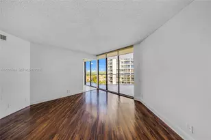 3610 Yacht Club Dr, Aventura, FL 33180 - Photo 10