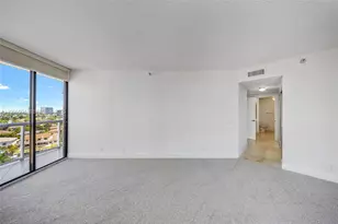 3610 Yacht Club Dr, Aventura, FL 33180 - Photo 32