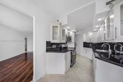 3610 Yacht Club Dr #1016, Aventura, FL 33180 - Photo 24