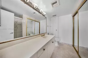 3610 Yacht Club Dr, Aventura, FL 33180 - Photo 14