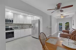 862 W 79th St, Hialeah, FL 33014 - Photo 8