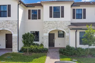 12866 SW 232nd Ln, Homestead, FL 33032 - Photo 2