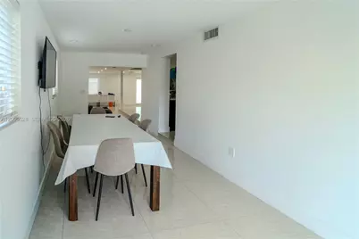 2148 NE 181st St, North Miami Beach, FL 33162 - Photo 8