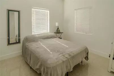 2148 NE 181st St, North Miami Beach, FL 33162 - Photo 10