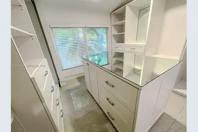 2148 NE 181st St, North Miami Beach, FL 33162 - Photo 16
