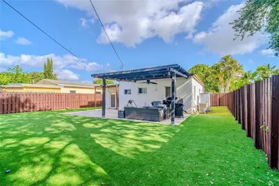 2148 NE 181st St, North Miami Beach, FL 33162 - Photo 20