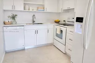 13155 SW 7th Ct, Pembroke Pines, FL 33027 - Photo 18
