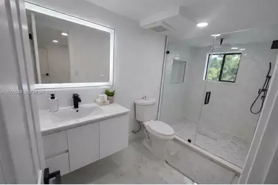 1810 NE 161st St, North Miami Beach, FL 33162 - Photo 30