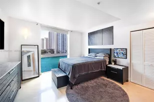 325 S Biscayne Blvd, Miami, FL 33131 - Photo 16