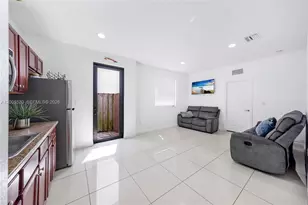 15294 SW 173rd St, Miami, FL 33187 - Photo 10