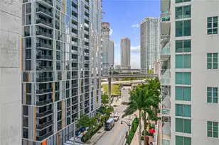 77 SE 5, Miami, FL 33131 - Photo 24