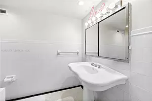 5255 Collins Ave, Miami Beach, FL 33140 - Photo 8