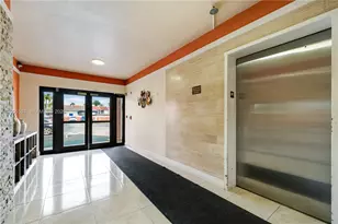 8401 NW 8th St, Miami, FL 33126 - Photo 40