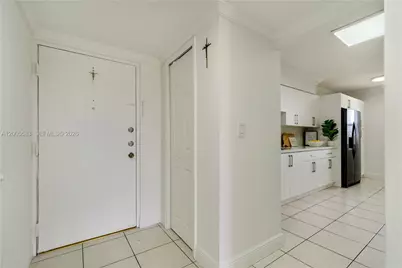 8401 NW 8 St #401, Miami, FL 33126 - Photo 8