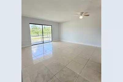 505 S Pine Island Rd #208B, Plantation, FL 33324 - Photo 2