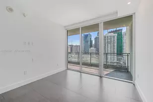 92 SW 3rd St, Miami, FL 33130 - Photo 32