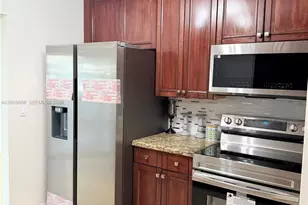 8581 NW 17th St, Plantation, FL 33322 - Photo 10