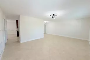 8581 NW 17th St, Plantation, FL 33322 - Photo 6