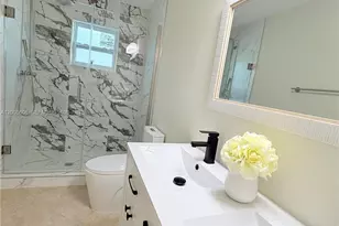 8581 NW 17th St, Plantation, FL 33322 - Photo 24