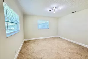8581 NW 17th St, Plantation, FL 33322 - Photo 30