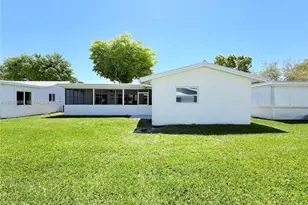 8581 NW 17th St, Plantation, FL 33322 - Photo 38