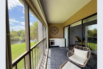 230 Lakeview Dr #307, Weston, FL 33326 - Photo 42