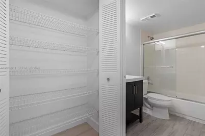 850 N Miami Ave #W-607, Miami, FL 33136 - Photo 18