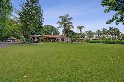 4981 SW 186th Ave, Southwest Ranches, FL 33332 - Photo 2