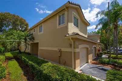 2143 Hacienda Ter, Weston, FL 33327 - Photo 2