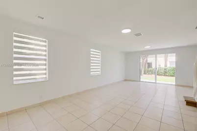 2143 Hacienda Ter, Weston, FL 33327 - Photo 10