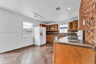 9750 SW 74th St, Miami, FL 33173 - Photo 8