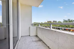 2775 NE 187th St, Aventura, FL 33180 - Photo 26